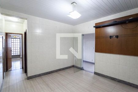 Sala 2 de casa para alugar com 4 quartos, 280m² em Glória, Belo Horizonte