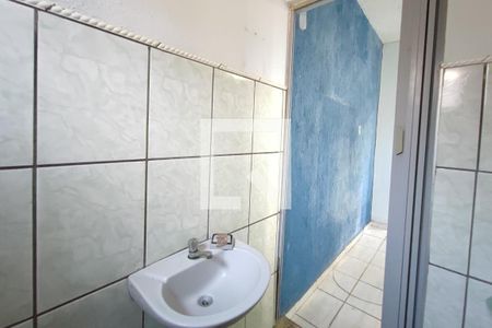 Banheiro de casa para alugar com 1 quarto, 70m² em Parque Residencial Vila União, Campinas