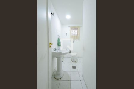 Lavabo de casa para alugar com 3 quartos, 370m² em Serra, Belo Horizonte