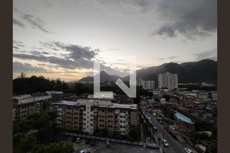 Vista  de apartamento à venda com 3 quartos, 75m² em Jacarepaguá, Rio de Janeiro