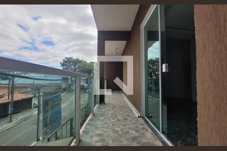 Sacada de casa à venda com 3 quartos, 105m² em Parque Novo Oratório, Santo André