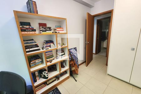 Quarto 1 de apartamento à venda com 3 quartos, 80m² em Humaitá, Rio de Janeiro