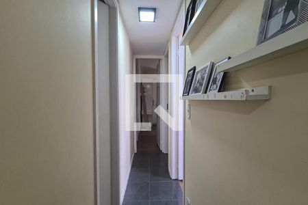 Corredor de apartamento para alugar com 3 quartos, 65m² em Engenho de Dentro, Rio de Janeiro