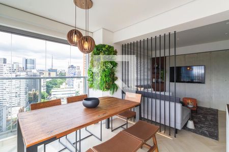 Varanda de apartamento à venda com 2 quartos, 73m² em Jardim América, São Paulo