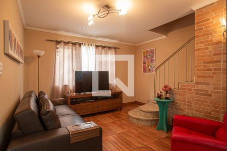 Sala de estar de casa à venda com 2 quartos, 180m² em Bela Vista, São Paulo