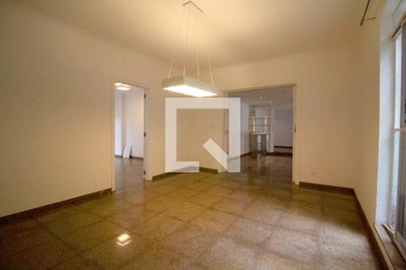 Sala de casa à venda com 7 quartos, 440m² em Cerqueira César, São Paulo