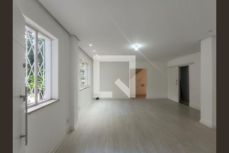 Sala de casa para alugar com 3 quartos, 140m² em Água Branca, São Paulo
