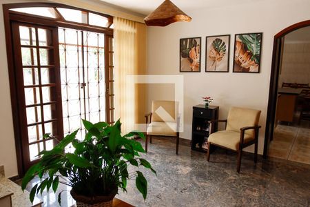 Sala de casa para alugar com 3 quartos, 263m² em Vila Campesina, Osasco