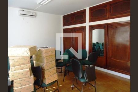 Casa à venda com 5 quartos, 249m² em Barro Preto, Belo Horizonte