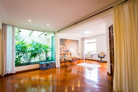 Sala de casa para alugar com 7 quartos, 350m² em Parque Bandeirante, Santo André