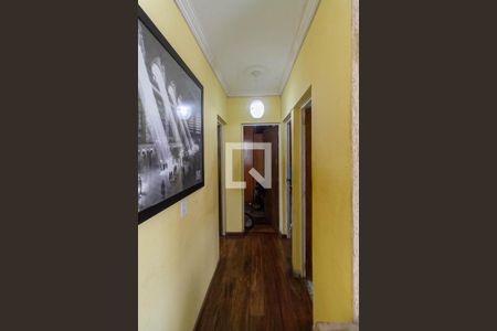 Corredor de casa de condomínio para alugar com 3 quartos, 70m² em Santa Amélia , Belo Horizonte