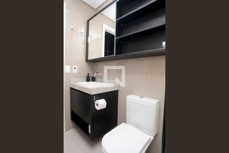 Banheiro de kitnet/studio para alugar com 1 quarto, 52m² em Petrópolis, Porto Alegre
