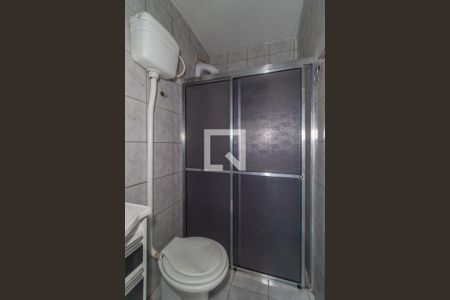 Banheiro de casa de condomínio para alugar com 1 quarto, 42m² em Cavalhada, Porto Alegre