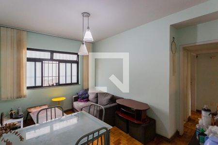 Sala de apartamento à venda com 2 quartos, 71m² em Serra, Belo Horizonte