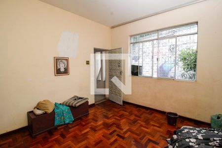 Sala de casa para alugar com 4 quartos, 220m² em Santa Efigênia, Belo Horizonte