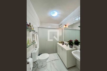 Banheiro de apartamento à venda com 3 quartos, 90m² em Sion, Belo Horizonte