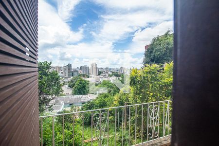 Vista de casa à venda com 4 quartos, 347m² em Medianeira, Porto Alegre
