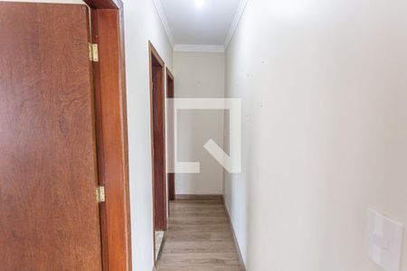 Corredor de apartamento para alugar com 2 quartos, 61m² em Nova Floresta, Belo Horizonte