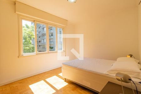 Quarto 1 de apartamento para alugar com 2 quartos, 67m² em Menino Deus, Porto Alegre