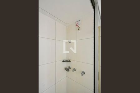 Banheiro de kitnet/studio à venda com 0 quarto, 30m² em Centro Histórico, Porto Alegre