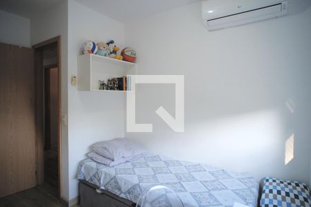 Quarto 2 de apartamento à venda com 3 quartos, 82m² em Jardim Lindóia, Porto Alegre