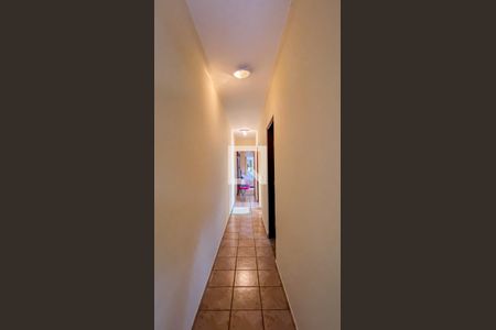 Corredor de casa à venda com 3 quartos, 127m² em Jardim Las Vegas, Santo André