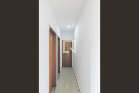 Corredor de apartamento para alugar com 2 quartos, 150m² em Vila Pires, Santo André