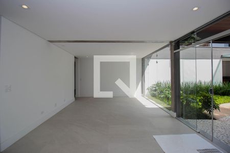 Sala de casa à venda com 4 quartos, 375m² em Jardim Paulista, São Paulo