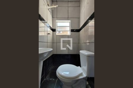 Banheiro de casa para alugar com 1 quarto, 45m² em Jardim Irene, Santo André