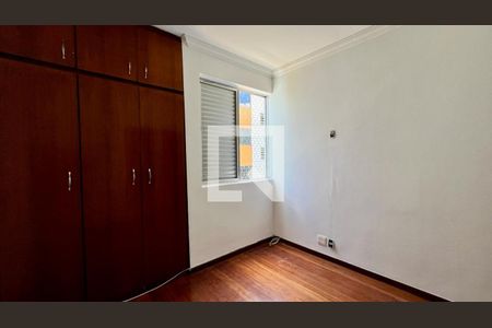 Quarto 2 de apartamento para alugar com 3 quartos, 96m² em Castelo, Belo Horizonte