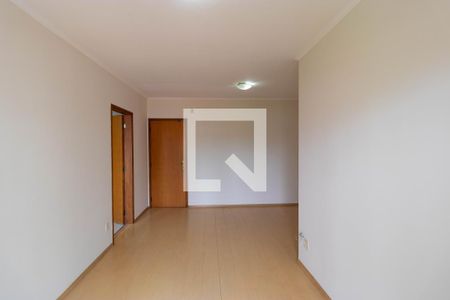 Sala de apartamento à venda com 3 quartos, 80m² em Vila Itapura, Campinas