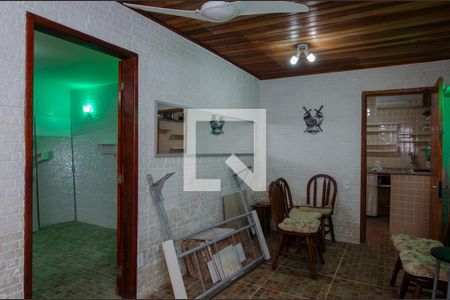 Sala de casa de condomínio à venda com 5 quartos, 600m² em Recreio dos Bandeirantes, Rio de Janeiro