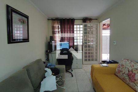 Sala de Estar de casa à venda com 3 quartos, 150m² em Vila Iapi, Campinas