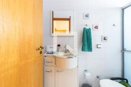 Banheiro Suíte de casa para alugar com 3 quartos, 100m² em Vila Nova Conceição, São Paulo