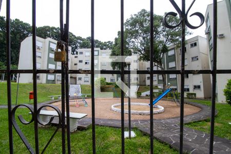 Sala Vista de apartamento à venda com 2 quartos, 64m² em Jardim Itu, Porto Alegre