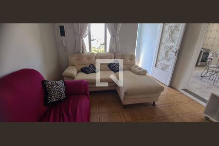 Sala de casa para alugar com 3 quartos, 80m² em Vila Menk, Osasco