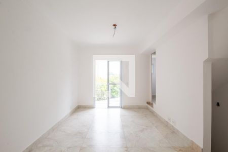 Sala de casa à venda com 2 quartos, 96m² em Vila Osasco, Osasco