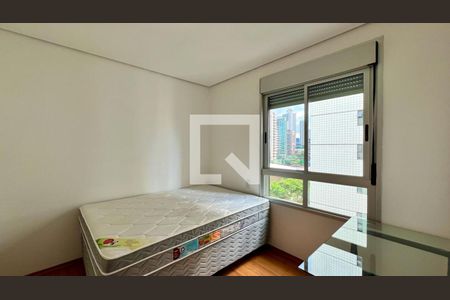 quarto de apartamento à venda com 2 quartos, 66m² em Belvedere, Belo Horizonte