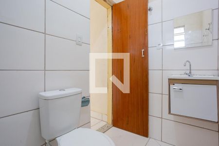 Banheiro de casa de condomínio para alugar com 1 quarto, 34m² em Havaí, Belo Horizonte