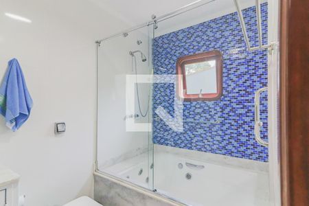 Banheiro de casa para alugar com 1 quarto, 32m² em Parque dos Principes, São Paulo