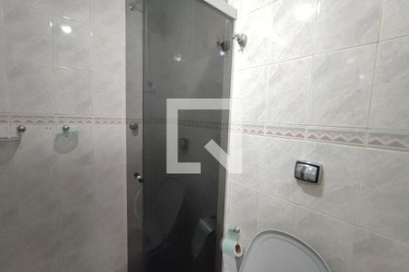 Banheiro de apartamento à venda com 2 quartos, 60m² em Loteamento Parque São Martinho, Campinas