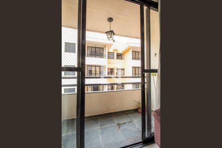 Sacada de apartamento à venda com 3 quartos, 64m² em Jaguaribe, Osasco