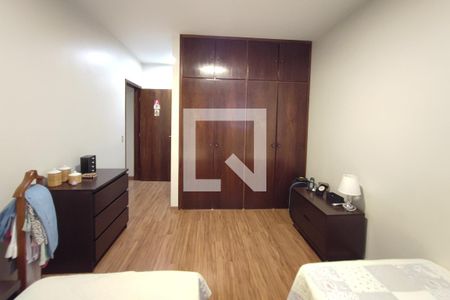 Quarto Suíte de apartamento para alugar com 3 quartos, 143m² em Centro, Campinas