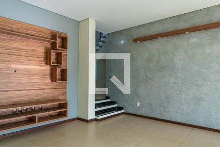 Sala de casa de condomínio para alugar com 3 quartos, 254m² em Swiss Park, Campinas