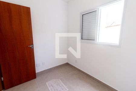 Quarto 1 de apartamento para alugar com 2 quartos, 48m² em Vila Alice, Santo André