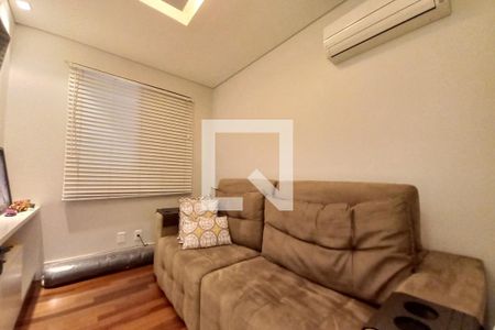 Sala de TV de apartamento à venda com 2 quartos, 109m² em Parque Prado, Campinas