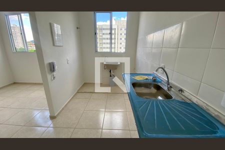 Cozinha de apartamento para alugar com 2 quartos, 47m² em Palmeiras, Belo Horizonte