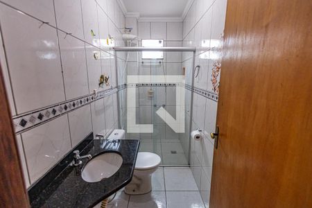 Banheiro de casa para alugar com 3 quartos, 110m² em Jaqueline, Belo Horizonte