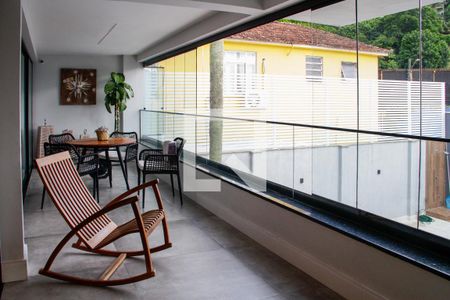 Varanda de casa à venda com 4 quartos, 400m² em Barra da Tijuca, Rio de Janeiro