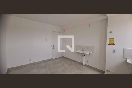 Sala, Cozinha e Área de Serviço de apartamento à venda com 2 quartos, 38m² em Santa Maria, Osasco